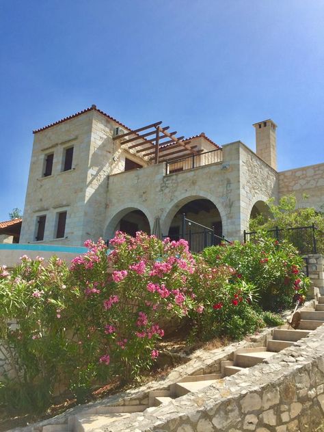 Almyrida ,A superb villa for long term rental on Crete House Near The Sea, One Bedroom House, Two Bedroom House, Three Bedroom House, Long Term Rental, Beautiful Pools, Stone Cottage, Double Glazing, Stone House