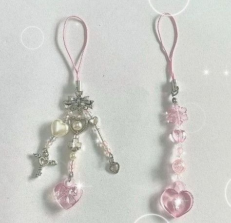 Keychain Beads, Fairy Bracelets, Diy Beaded Rings, Beaded Hair Clips, Bracelet Keychains, Beaded Necklace Diy, Jewelry Accessories Ideas, Diy Crafts For Gifts, Diy Keychain