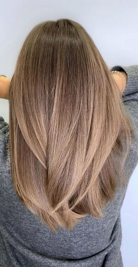 Winter Hair Colours, Light Brunette Hair, Dark Blonde Hair Color, Brown Hair With Blonde Highlights, Hair Color Light Brown, Brown Hair Balayage, Dark Blonde Hair, Blonde Hair Looks, Light Hair Color