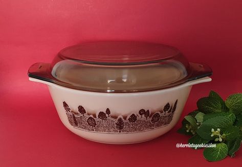 Rustic Pattern, Pyrex Collection, Shredded Paper, Vintage Pyrex, Pyrex Vintage, The 8, Pyrex, Casserole Dishes, Casseroles