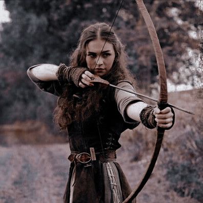 King Edmund, Archery Aesthetic, Woman Archer, Female Robin, Horse Archer, Medieval Girl, Fantasy Character Names, Edmund Pevensie, Medieval Woman