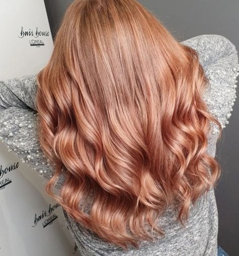 Copper Rose Gold Hair Rose Gold Copper Hair, Rose Copper Hair, Rose Gold Blonde Hair, Red And Blonde Hair Color, Copper Rose Gold Hair, Red And Blonde Hair, Light Copper Hair, Rose Gold Hair Color Ideas, Gold Hair Color Ideas