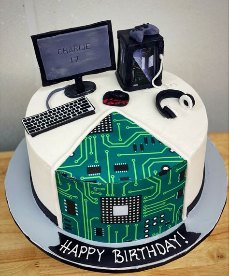 Coding Cake Ideas, Computer Cake, Science Cake, Video Game Cakes, Learn Computer, Birthday Cake For Him, 85th Birthday, Funny Birthday Cakes, 18th Birthday Cake