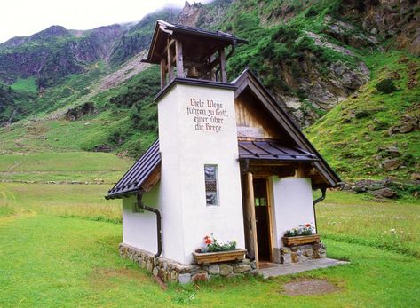 Tiny Churches, Small Chapels, Beautiful Chapels, Chapel Conversion, Mountain Ideas, European Buildings, Chapel In The Woods, Tirol Austria, The Sistine Chapel