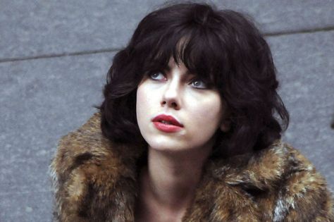 Scarlett Johansson, Under the Skin If Johansson’s turn as a vacant yet gripping seductress isn’t nominated, it’ll probably be because too many Academy voters got the shivers and couldn’t finish this bizarro flick. Under The Skin Movie, Scarlett Johansson Movies, Jonathan Glazer, Xavier Dolan, Under The Skin, Science Fiction Film, Actrices Hollywood, Sci Fi Movies, Robert Pattinson