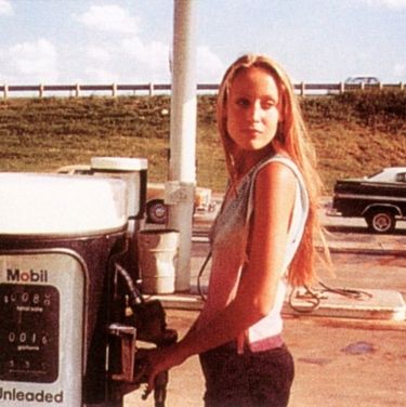 16 year old Jerry Hall on a roadtrip, 1970s. Photo by Antonio Lopez. Chemical Overreaction, Lot Lizard, Florida Kilos, Dani California, Antonio Lopez, Southern Summer, Americana Aesthetic, Jerry Hall, Thelma Louise