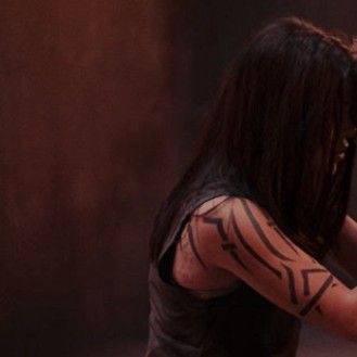 The 100 Tasya Teles and Marie Avgeropoulos The 100 Tattoos Grounders, The 100 Grounder Tattoos, The 100 Tattoo Ideas Octavia, Octavia Blake Tattoo, The 100 Inspired Tattoos, Octavia Costume, The 100 Tattoos, Dystopian Tattoo, The 100 Tattoo Ideas