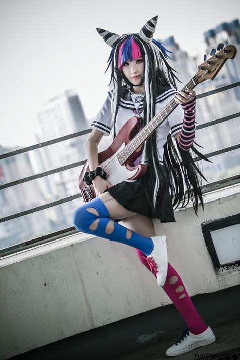 Ibuki Mioda Cosplay, Hot Anime Cosplay, Danganronpa Ibuki, Danganronpa Cosplay, Anime Cosplay Ideas, Ibuki Mioda, Cosplay Art, Cosplay Inspo, Amazing Hairstyles