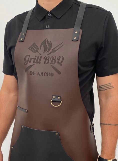 Simple Leather Apron - Etsy Canada Barber Tattoo, Cafe Apron, Employee Uniform, Utility Apron, Barber Apron, Restaurant Uniforms, Grill Apron, Grilling Gifts, Case Knives