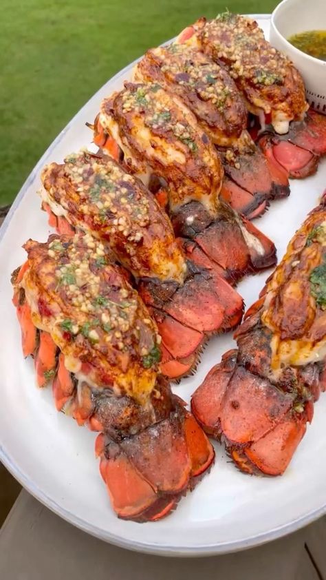 Smoked Lobster, Lobster Tails, Beef Recipes Easy, Seafood Dishes, Garlic Butter, Spicy Recipes, Fish And Seafood, Pretty Food, Coffee Time