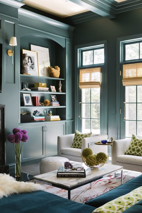 High End Winnetka Interior Design Project — Sarah Vaile Design Bookcase Styling, Room Details, Transitional Living Rooms, Architectural Details, Home Office Design, Small Living, Built Ins, Interior Design Projects, Home Living Room