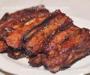 Grilled pork belly or inihaw na liempo is another simple and popular mouth-watering grilled dish. This is usually made of pork belly(liempo) marinated then grilled until done. Serve with soy sauce, calamansi juice and red chili then usually served as finger food or pulutan. Pork Liempo Recipe Filipino Food, Calamansi Recipes Filipino Food, Inihaw Na Liempo Recipe, Pork Liempo Recipe, Liempo Recipe, Pork Belly Marinade, Pork Liempo, Cucumber Side, Grilled Pork Belly