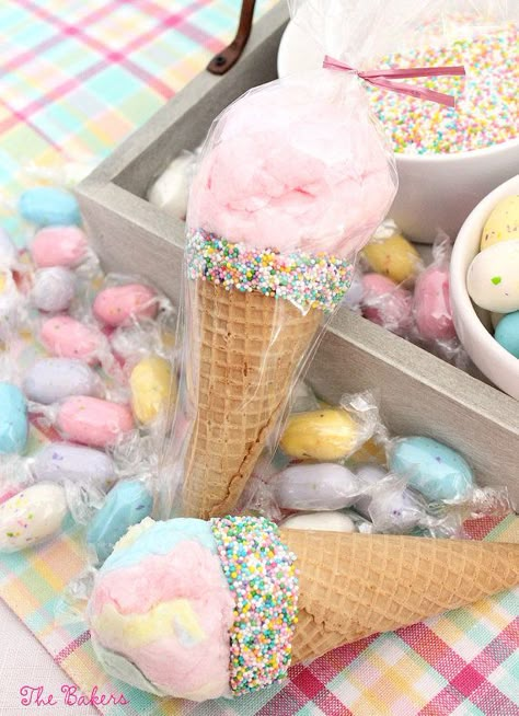 cotton candy ice cream cones sprinkles wedding party favour ideas better baking bible blog Cotton Candy Favors, Candy Cone, Diy Pinata, Ice Cream Birthday Party, Ice Cream Theme, Sweet Cones, Ice Cream Social, Ice Cream Candy, Sweet Bags