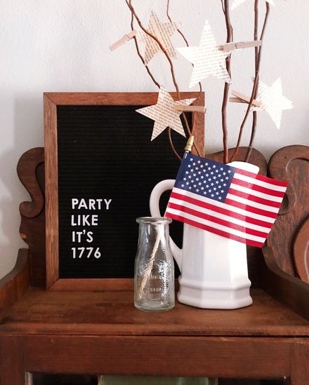 Floating Paper Lanterns, 4th Of July Crafts, Vintage Jugs, Fourth Of July Decor, 4th Of July Decorations, July Crafts, 4th Of July Party, July Party, Patriotic Decorations