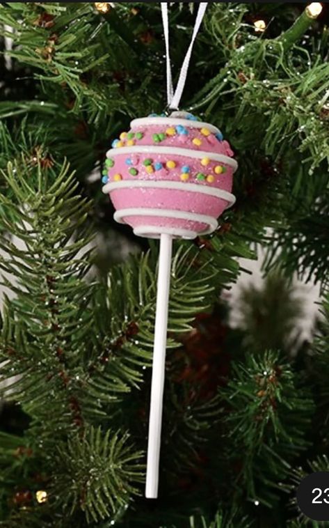 Mini Candy Christmas Tree, Cake Pop Ornaments, Clay Candy Ornaments, Candy Ornaments Christmas Tree, Candyland Christmas Party, Candy Ornaments Diy, Diy Candy Ornaments Christmas, Candyland Theme Christmas, Diy Candy Ornaments