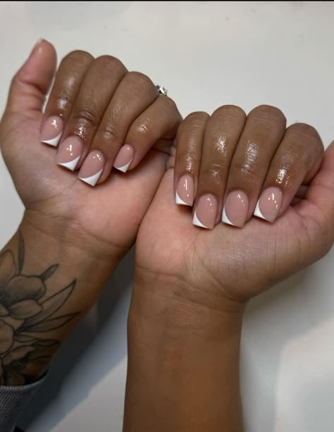 Short Nails Nude Color, Pretty Short Nails Natural, Short Acrylic Nails Wedding, Nurse Nails Natural, Nude Square Nails, Cute Nude Nails, French White Nails, Classy Elegant Nails, Short Square French Tip