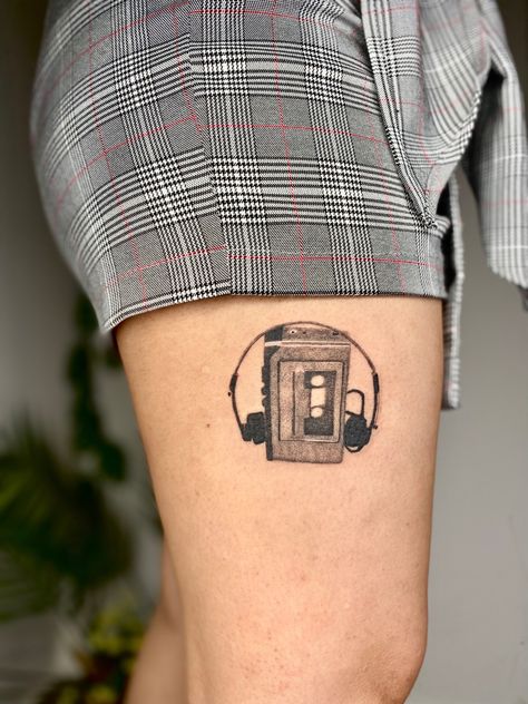 Walkman Tattoo, Speaker Tattoo, Aesthetic Tattoo, Random Image, Tattoo Placement, Italian Charm Bracelet, Sleeve Tattoos, Triangle Tattoo, I Hope