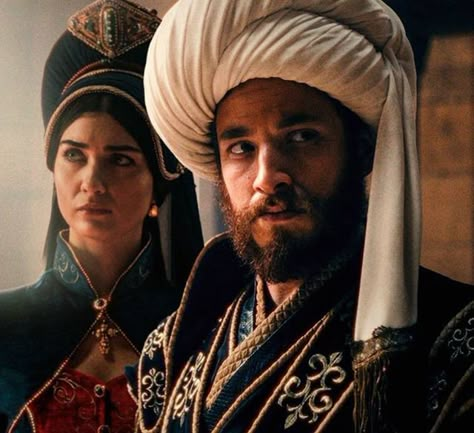 Ii Pfp, Mehmed The Conqueror, Mehmed Ii, Medieval Men, Turkish Clothing, Empire Ottoman, Arab Style, Money Life Hacks, Arab Fashion