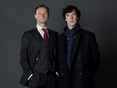 Mark Gatiss as Mycroft Holmes and Benedict Cumberbatch as Sherlock Holmes in the BBC series Sherlock Mycroft, Holmes Brothers, Sherlock Tv Series, Sherlock Series, Mycroft Holmes, Sherlock Cast, Jeremy Brett, Bbc Tv Series, Mrs Hudson