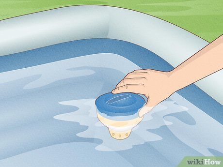 How to Keep Inflatable Pool Water Clean: 11 Clever Tips How To Keep Blow Up Pool Water Clean, Inflatable Pool Ideas Backyard Set Up, Inflatable Pool Hacks, Inflatable Pool Ideas Backyard Decor, Blow Up Pool Ideas, Kiddie Pool Cover, Blow Up Pool Ideas Backyards, Pool Cleaning Hacks, Kiddie Pool Ideas