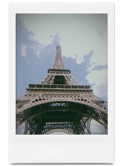 #aesthetic #polaroid #paris #french Tunnel Under Ocean Blvd Aesthetic, Ocean Blvd Aesthetic, Marco Polaroid, Tunnel Under Ocean Blvd, Under Ocean, Paris Photo Ideas, Aesthetic Polaroid, Polaroid Photography, Instant Photography