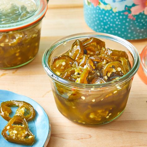 Pickled Jalapenos, Cowboy Candy, Candied Jalapenos, Jalapeno Recipes, Homemade Food Gifts, Spicy Margarita, Condiment Recipes, Pickling Jalapenos, Pioneer Woman Recipes