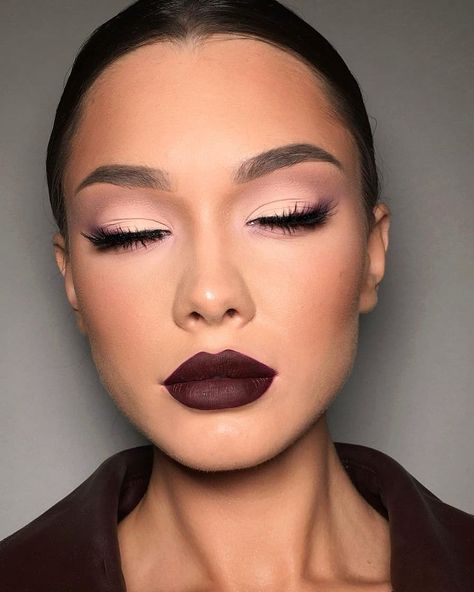 Autumn Makeup, Weekend Night, Maquillage On Fleek, 20 Makeup, Mekap Mata, Great Makeup, Dark Lipstick, Smink Inspiration, Makijaż Smokey Eye