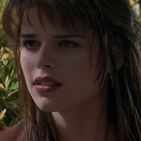 Sydney Prescott, Sidney Scream, Scream Series, Scream 1996, Scream 1, Scream Cast, Scream 3, Neve Campbell, Scream Movie