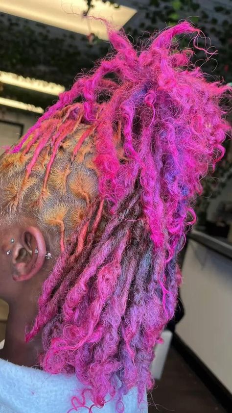 Transform Your Look with Stunning Hairstyles | Express Your Individuality Locs Ideas, Bohemian Braid, Dyed Dreads, Short Dreadlocks Styles, Hair Facts, Cute Dreads, Beautiful Dreadlocks, Short Locs Hairstyles, Stunning Hairstyles