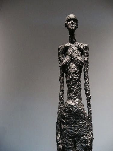 Alberto Giacometti Surrealism Movement, Giacometti Sculpture, Giacometti Art, Body Sculpture, Afrikaanse Kunst, Alberto Giacometti, Art Walk, Sculpture Installation, Modern Sculpture