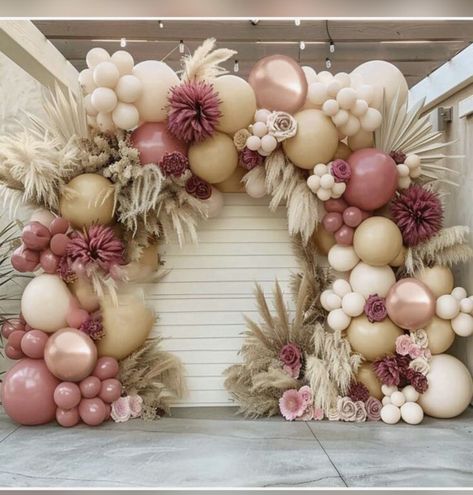 Balloon Arch Pampas, Balloon Cluster Ideas, Pink Baptism Decorations, Boho Pink Baby Shower Ideas, 28th Birthday Ideas, Pink Pumpkin Baby Shower, Balloon Clusters, Cow Baby Showers, Balloon Garland Diy