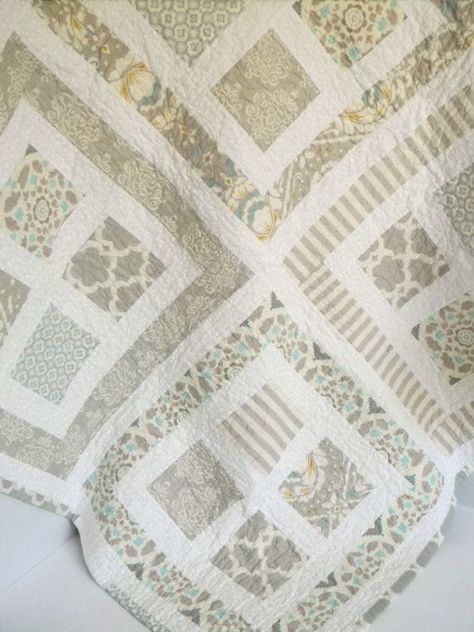 Neutral Colored Quilt, Quilt Neutral, Neutral Baby Quilt, Low Volume Quilt, Neutral Quilt, Bedroom Quilts, Grey Quilt, Signature Ideas, Quilt Festival