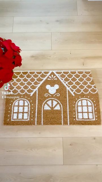 Disney Mosaic Ideas, Disney Christmas Bathroom Decor, Disney Christmas Garland Diy, Disney Countdown Ideas Cricut, Diy Gingerbread House Door Mat, Mickey Gingerbread Christmas Decor, Diy Disney Christmas Decorations Outdoor, Disney Christmas House Decorations, Disney Christmas Porch