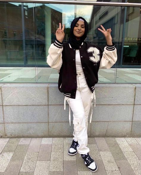 Hijabi Tomboy Outfits, Hijabi Teenage Outfits, Hijabi Drip Summer, Streetwear Fashion For Hijabis, Hijabi Varsity Jacket Outfit, Hijabi Outfits Streetwear, Hijabi Y2k, Uk Hijabi Drip, Hijabi Drip