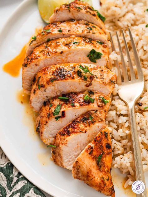 This Garlic Lime Chicken is generously seasoned with an incredible spice rub then sautéed in fresh lime juice and garlic. The end result is tender, juicy chicken breast bursting with flavor! Bonus - this dish is low calorie, low carb, and high protein. Low Cal Chicken Breast Recipes, Chicken Breast Recipes Low Calorie, Low Calorie Chicken Breast Recipes, Tender Juicy Chicken Breast, High Protein Chicken Recipes, Low Calorie Chicken Recipes, Lime Juice Recipes, Garlic Lime Chicken, Chicken Lime