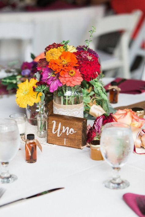 Zinnia Wedding Flowers, Thistle Centerpiece, Zinnia Wedding, Tin Can Centerpieces, Lace Centerpieces, Campground Wedding, Red Centerpieces, Dahlias Wedding, Pink Centerpieces