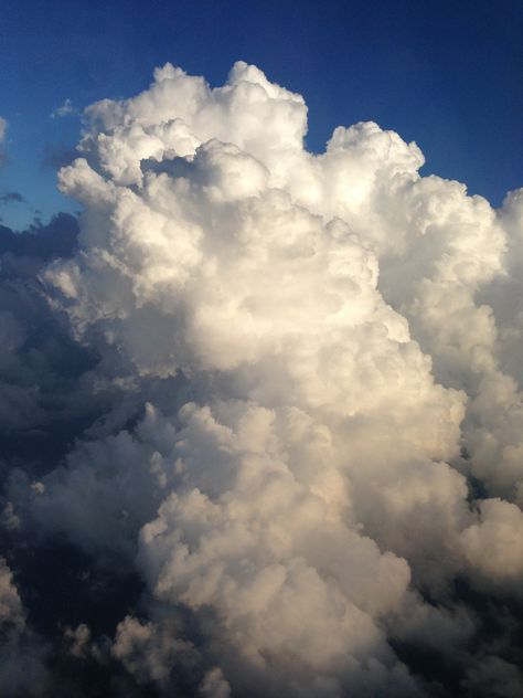 Puffy clouds Plains Landscape, Photography Clouds, Puffy Clouds, Cumulus Clouds, Dream Pictures, Sky Photos, Elements Of Nature, Sky And Clouds, Natural Phenomena