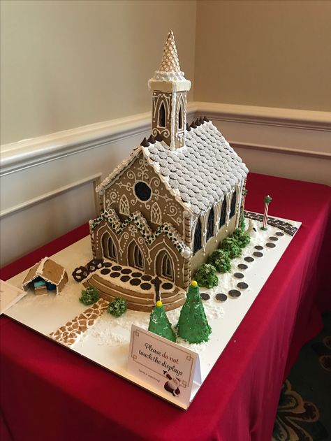 Church Gingerbread House Template, Complex Gingerbread House, Gingerbread Church Ideas, Gingerbread Church Template, Church Gingerbread House, Gingerbread Chapel, Gingerbread Church, Gingerbread Contest, Easter Gingerbread House