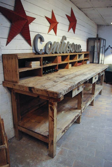 Garage Workbench Plans, Building A Workbench, Workbench Plans Diy, Into The Wood, Wooden Pallet Furniture, Vintage Industrial Furniture, Garage Work Bench, Wooden Bookcase, Garage Design