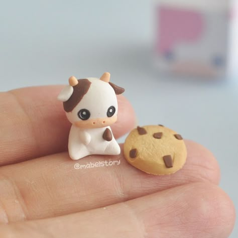 Polymer Clay Cute Figures, Unicorn Clay Art, Mini Clay Ideas Animals, Clay Animals Easy Step By Step, Miniature Clay Ideas, Cute Clay Stuff, Small Bohemian Living Room, Useful Clay Ideas, Little Clay Ideas