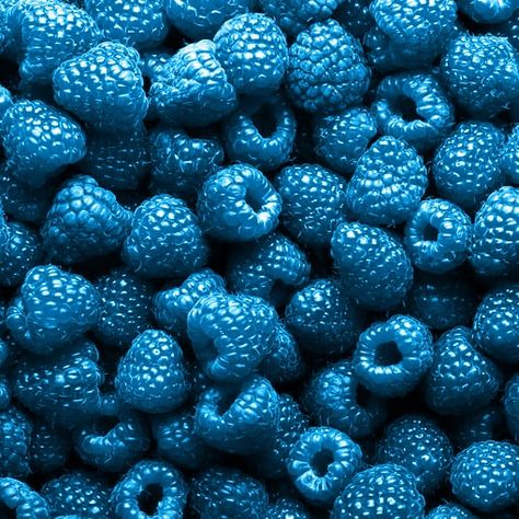 Fruit And Veg Market, Fruit People, Pretty Candy, Blue Fruits, Food Wallpaper, Blue Raspberry, Fruit And Veg, New Flavour, World Of Color