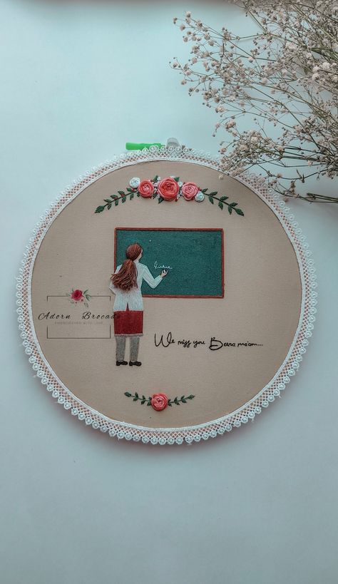 Embroidery Hoop For Teacher, Embroidery Hoop Art For Teacher, Embroidery Hoop Art Diy, Basic Embroidery, Girlfriend Style, Pine Needle Baskets, Handmade Flowers Fabric, Handmade Embroidery Designs, Baby Blanket Knitting Pattern