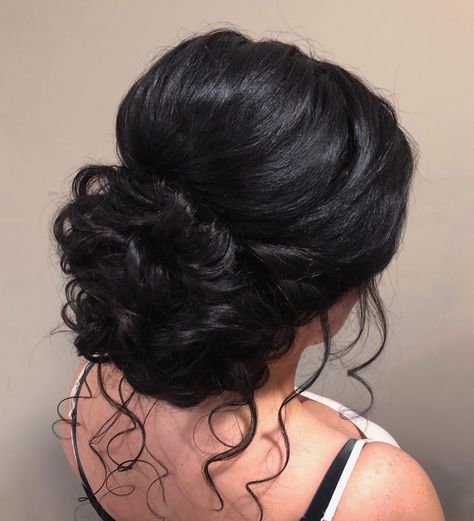 Low messy updo Hair Up Wedding Bride, Up Dues, Low Bun Hairstyles Wedding, Low Messy Bun Wedding Hair, Low Bun Wedding Hair, Fairytale Hair, Twisted Bun, Wedding Hairstyles With Crown, Wedding Hair Up