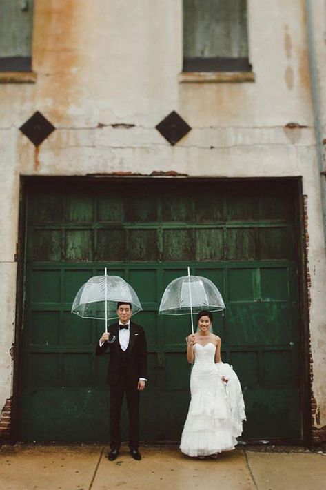 Don't let the rain ruin your day. Save this for rainy wedding day photo ideas. Raining Wedding Pictures, Wedding Umbrella Pictures, Bubble Umbrella Wedding, Umbrella Wedding Pictures, Umbrella Wedding Photos, Wet Wedding, Rainy Wedding Photos, Wedding Couple Pictures, Rain Wedding