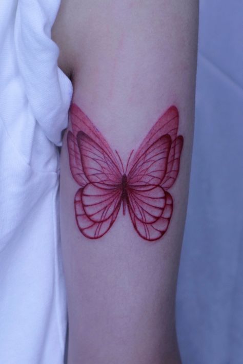 Yellow Butterfly Tattoo, Realistic Butterfly Tattoo, Font Tato, Black Butterfly Tattoo, Simple Butterfly Tattoo, Tato Tradisional, Butterfly Tattoo Stencil, Butterfly Tattoos On Arm, Butterfly Hand Tattoo