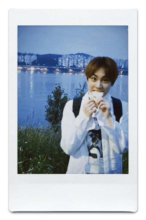 polaroid Kpop Polaroid Enhypen, Enhypen Polaroid Pics Printable, Yang Jungwon Polaroid, Jungwon Polaroid Pics, Kpop Polaroid Icons, Enhypen Polaroid Wallpaper, Kpop Polaroid Wallpaper, Polaroid Jungwon, Enha Polaroid