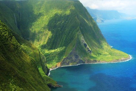 Molokai Visitors Guide for 2024 | Island Life Hawaii Molokai Hawaii, Maui Luau, Tropical Sun, Hawaiian Culture, Helicopter Tour, Hawaii Island, Hawaiian Islands, Birds Eye View, Big Island