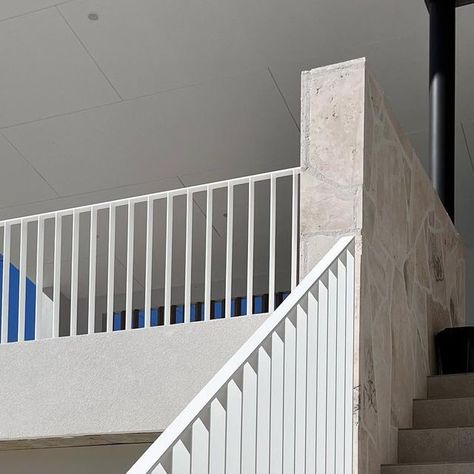 A&T Metalworks on Instagram: "Our Slimline Flatbar design has been used here for this home by @elementconstructionwa . It works really well for balustrades with its minimal but chunky design. #baulstradesperth #stairbalustrade #balustradedesign #slimlineflatbar #custommetalwork #metalfabricationperth #balustrade #aluminiumbalustrade" Aluminium Balustrade, Aluminium Balustrades, Balustrade Design, Custom Metal Work, April 21, Metal Fabrication, Design Concepts, Bar Design, Being Used