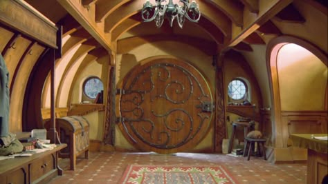 photo Hobbit House Plans, Round Bookcase, Hobbit Homes, Voice Of Nature, Hobbit Holes, Hobbit Door, Casa Hobbit, Hobbit Home, Hobbit Houses