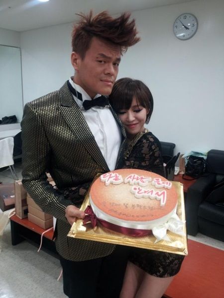 J.Y. Park and Ga In take a celebratory photo for “Someone Else” #allkpop #kpop #JYP Sea Princess, Lace Long Sleeve Shirt, J-pop Music, Brown Eyed Girls, Cotton Clothing, Lace Long Sleeve, Very Funny Pictures, Weave Style, Plaid Fabric